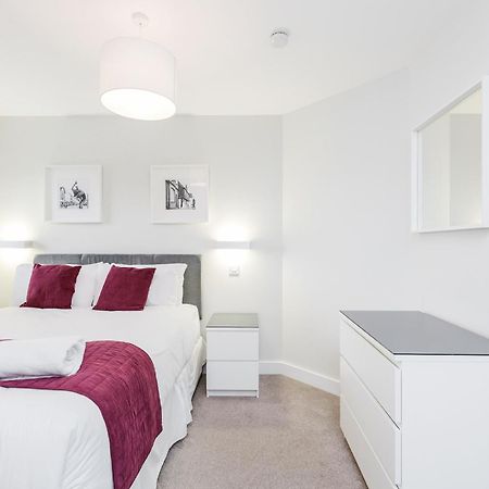 Room Space Service Apartments - New Manor House แบล็กเนลล์ ภายนอก รูปภาพ